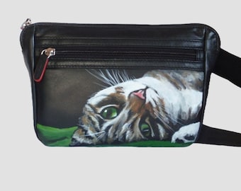 Custom Painted  ili leather Slim Belt Bag with YOUR PET's Portrait