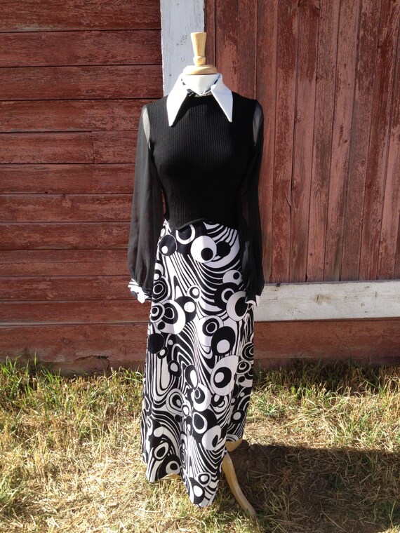 Vintage Geometric Print Dress main image 1