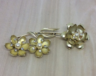 Coro Statement brooch set with earrings Vintage jewelry