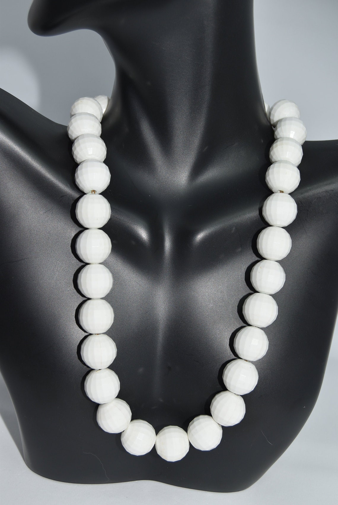 Monet choker Clearance