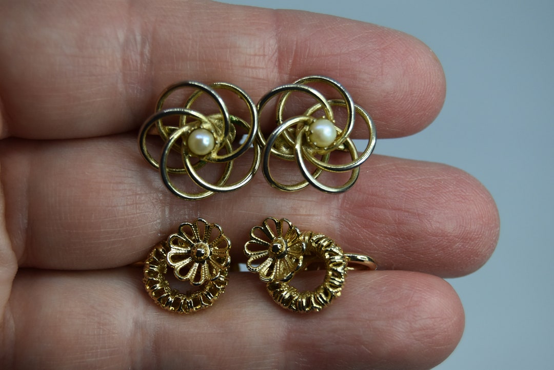 ◆VINTAGE HOLLYWOOD◆ Color Clip Earrings VH239OEA006B Vintage Goldtone Clip on Earrings - Etsy