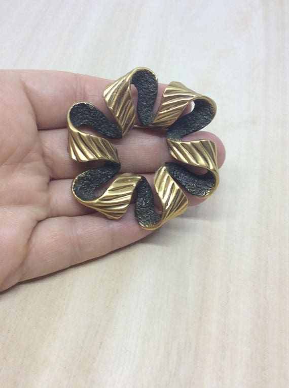 Vintage Tortolani  brooch  Gold plated Tortolani j