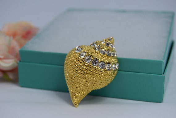 KJL Seashell brooch KJL pendant
