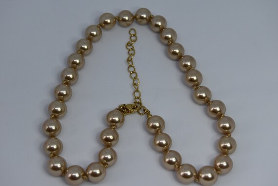 Vintage KJL Gold faux Pearl necklace - image 6