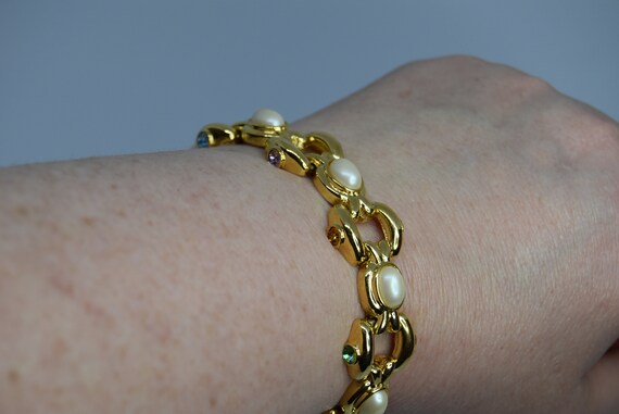 Gold tone Link bracelet Joan Rivers Faux pearl Mu… - image 10