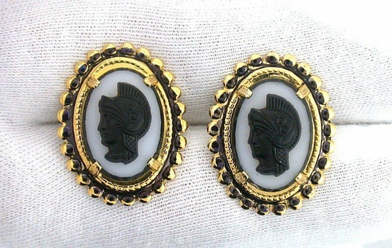 Trojan Warrior Cameo Resin 18x13 Cabochon Cufflin… - image 1