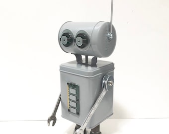 Found Objects Robot Sculpture / Assemblage Robot Figurine - One of a kind unique creation - Unique Gift