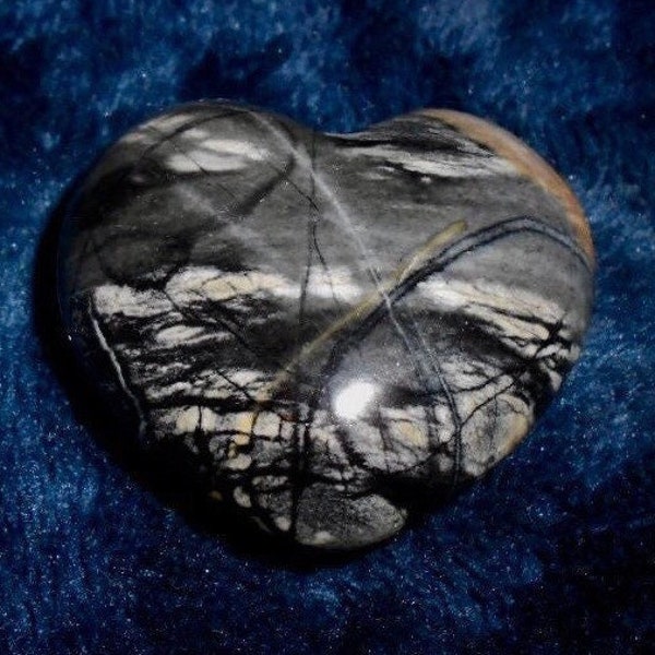 Talla de CORAZÓN DE MÁRMOL PICASSO de excelente calidad*Una muestra de amor*63 mm X 56 X 22