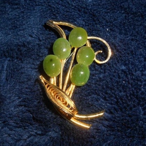 Nephrite JADE PIN or Brooch*New Condition 1960&#39;s*British Columbia Jade*Goldtone on Silver*50 mm X 34 mm