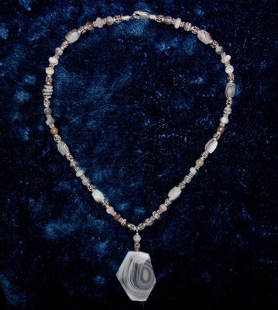Rare Faceted BOTSWANA AGATE NECKLACE with Pendant… - image 3