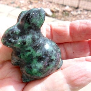 Small RUBY in ZOISITE RABBIT Carving* aka Anyolite*1 1/2 inch or 38 mm*45 grams*226 carats*1.6 ounce*Year of the Rabbit
