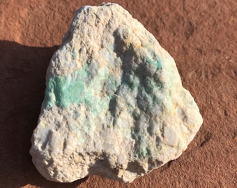 Green VARISCITE from Utahlite Hill, UTAH*aka as UTAHLITE*Stone of Prosperity*2.37 ounces*2 inches x 2 x 7/8 inch*67.1 grams*50 mm x 50 x 22