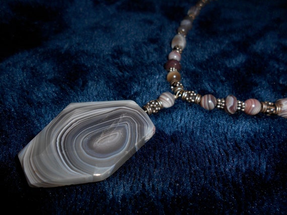 Rare Faceted BOTSWANA AGATE NECKLACE with Pendant… - image 2