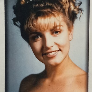 Pop Cultural Image Magnet #458 - Laura Palmer Prom Photo
