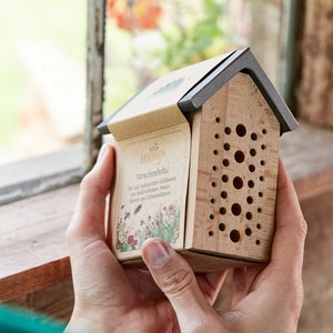Bee hotel and wild bee hotel for insects, bees & wild bees I Weatherproof insect hotel for bees
