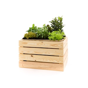 Helle Kiste mit schickem Juteeinsatz für den Garten I Apfelkiste, Obstkiste, Pflanzkiste