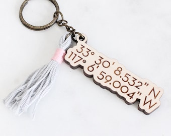 Personalized Coordinates Keychain, Couples Keychain, Couples Gift, Latitude Longitude Keychain, Personalized Keychain, Valentine's Day Gift