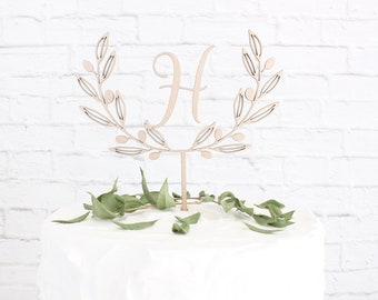 Initials Wreath Cake Topper,  Personalized Wreath Wedding Cake Topper, Custom Wreath Cake Topper, Rustic Cake Topper, Gold Cake Topper