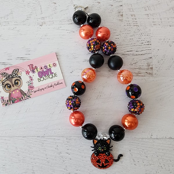 Halloween Rhinestone Cat Necklace: Chunky Bubblegum Bead Necklace