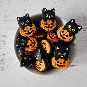 Black Cat Pumpkin Silicone Bead: Halloween Focal Bead