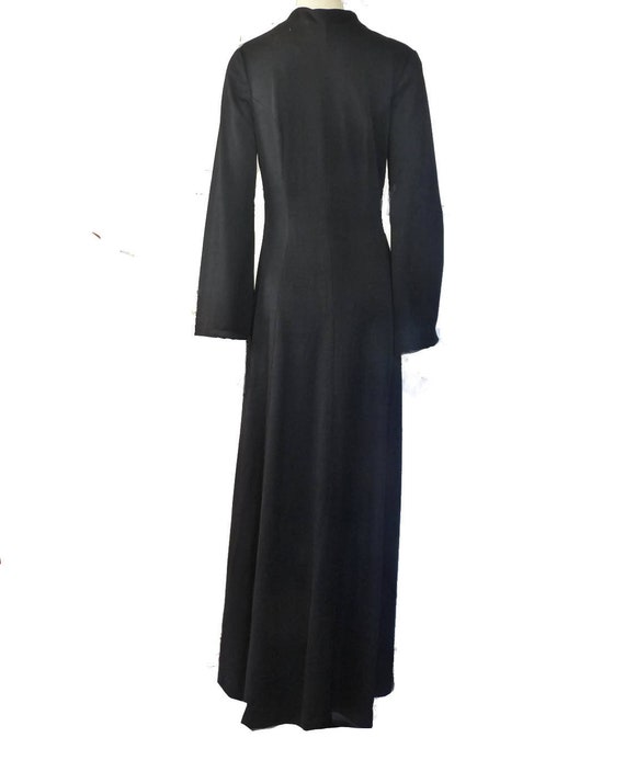 Eva Gabor Gown black ESTEVEZ 1960s 70s open back R
