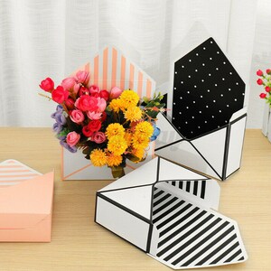 Buy Wholesale China Florist Bouquet Envelope Boxes With Floral Foam Blocks  Florist Bouquet Packaging Gift Box Paper Packaging Gift Flower Box & Gift  Boxes at USD 0.1