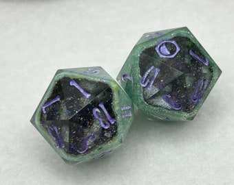 Dead Crystal Coves - Set di dadi con bordi affilati Geode D20