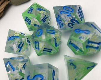 Field of Dreams - Set di dadi con bordo affilato da 8 pezzi