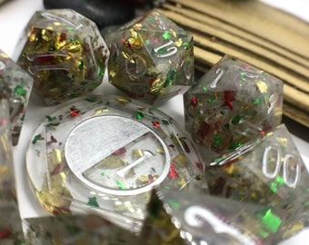 Slay Bells - Set di dadi con bordo affilato da 8 pezzi