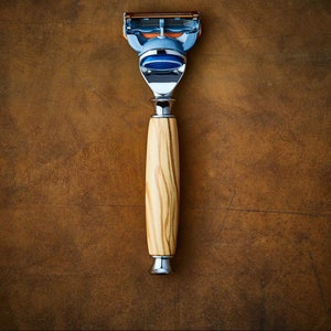 Handmade Wooden Shaving Razor for Gillette Blades