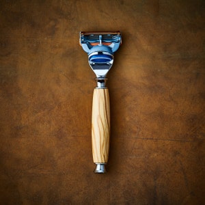 Olive wood Razor Fits Gillette Fusion blades Sustainable Wooden Razor image 1