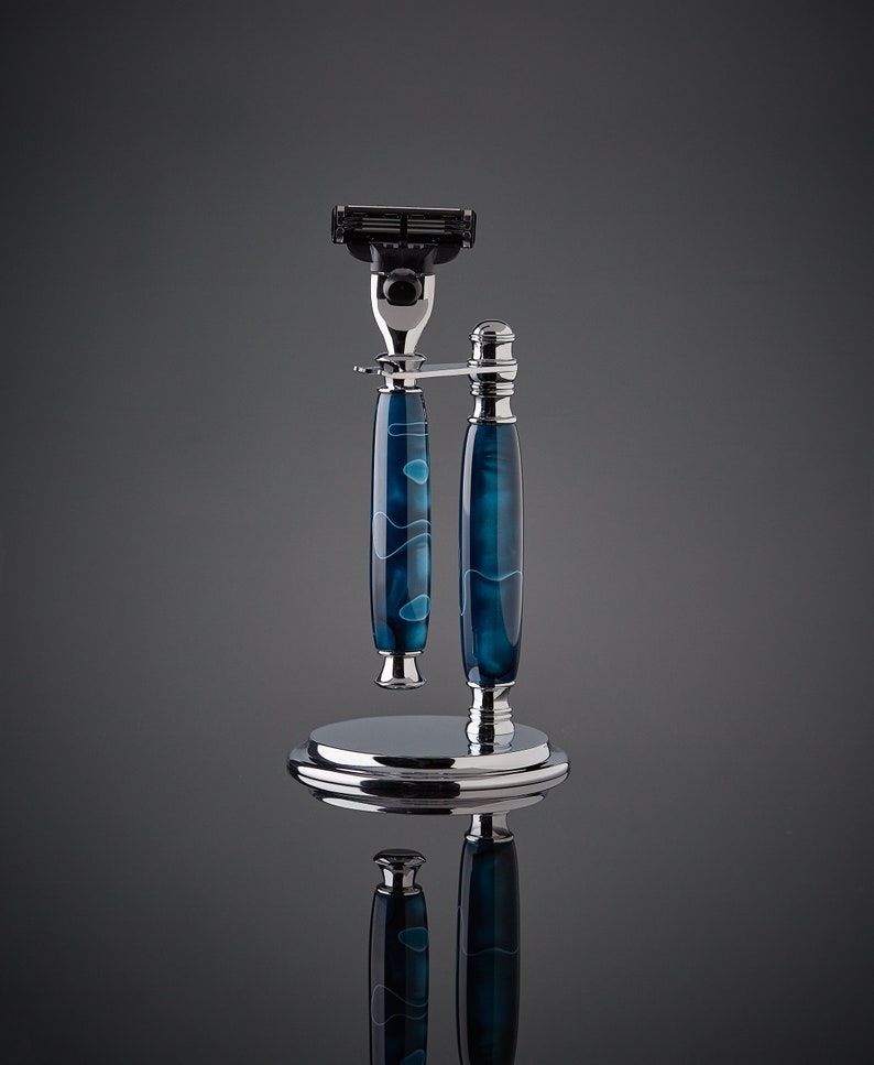 Shaving Set for Gillette Men's or Women's Blades in Hand Mixed Aqua Blue Acrylic Mach 3 / Venus