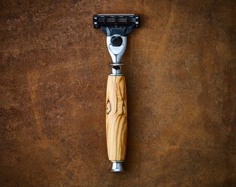 Wooden Razor for Gillette Blades made from Sustainable Olive Wood