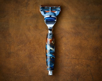 Gillette Fusion Razor in Handmixed Acrylic Earth View
