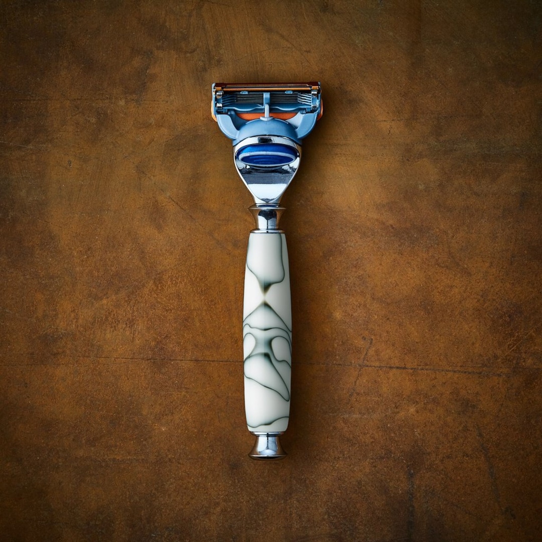 Handcrafted Black White Mixed Acrylic Razor for Gillette - Timeless ...