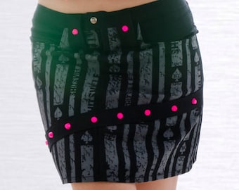 Cotton mini skirt with grey spades print and fuchsia studs - Handmade in Italy Limited Edition