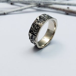 Silver Bark Ring, Men, Oak, Wood, Jewelry for men and women, Engagement rings, Men wedding band, Nature ring, Rustic
