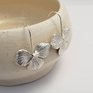 Hydrangea Flower earrings in Sterling Silver for women, Brelokz image 1