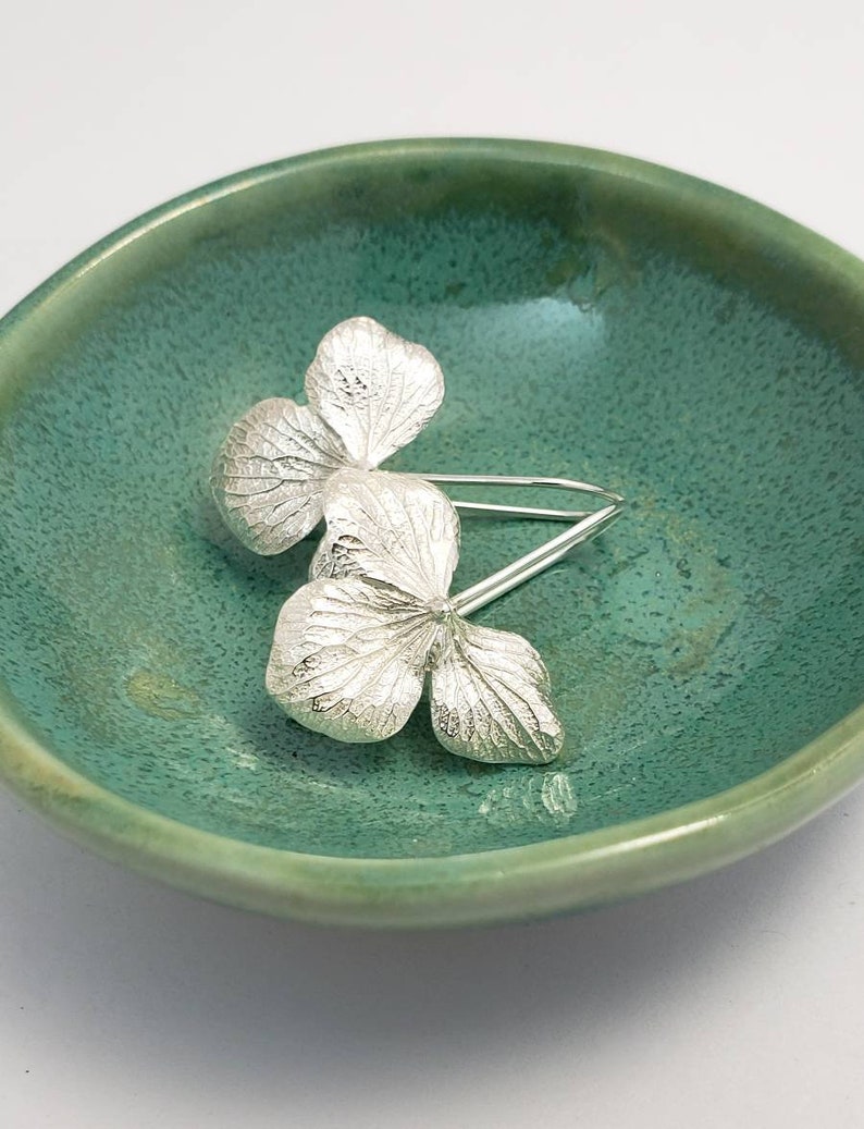 Hydrangea Flower earrings in Sterling Silver for women, Brelokz image 3