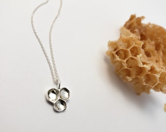 Silver Honeycomb necklace, Beehive necklace, Honeybee necklace, Minimalist Sterling silver necklace, Nature Jewelry