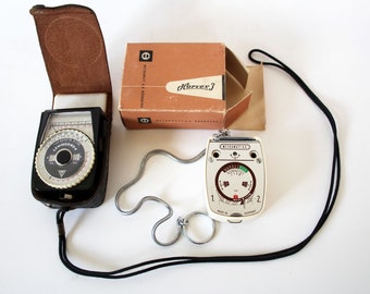 2 vintage light meter, Horvex 3, Leningrad 4, original box and carrying pouch, exposure, photography accessories, metering equipment