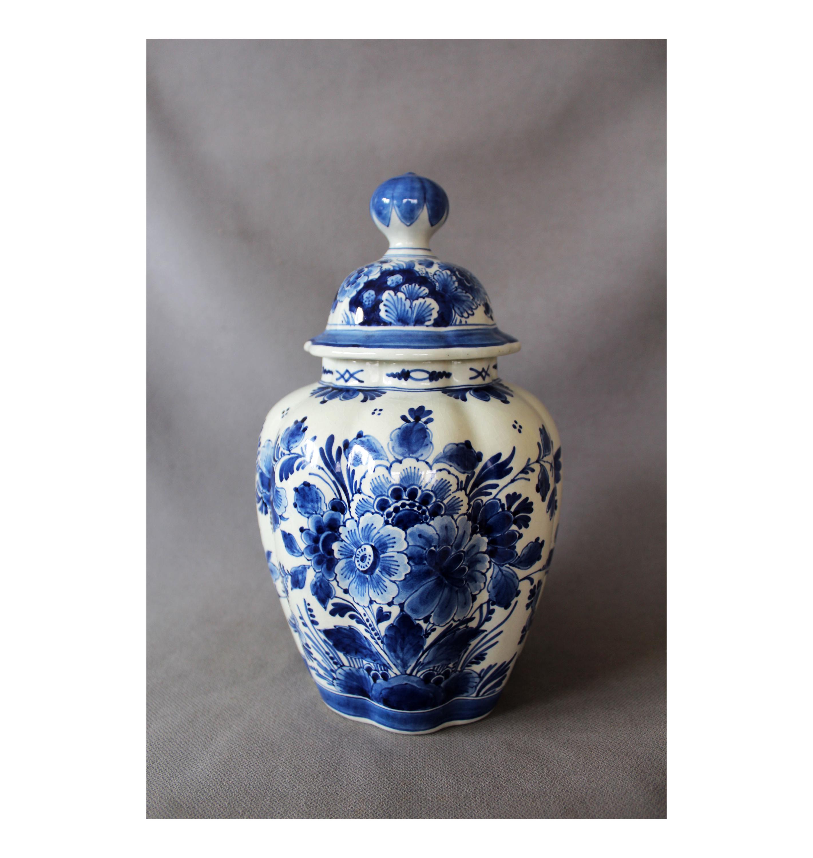 Large Vintage Royal Delft Blue and White Lidded Vase, Ginger Jar