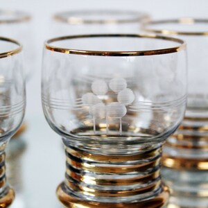 6 Art Deco French liquor glasses, small glasses, cordial glasses, bistro chic France, barware, gold rim, etched design, hand decorated image 2