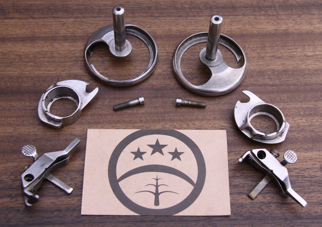 Singer Sewing Machine Bobbin Housing / Case / Shuttle Assembly Etsy