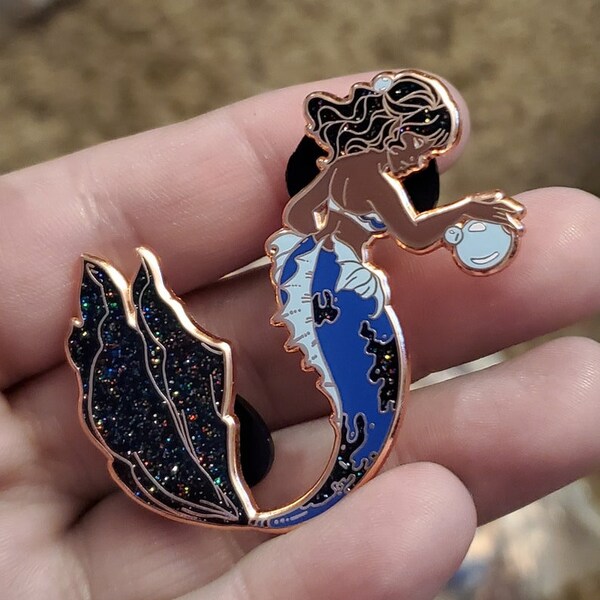 Bubble mermaid hard enamel pin