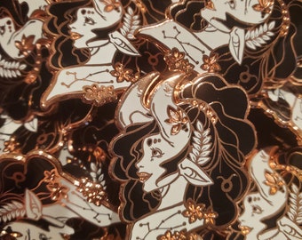 Zodiac Goddess - Taurus Pin