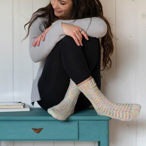 Elwing | Crochet sock pattern by Mëlie