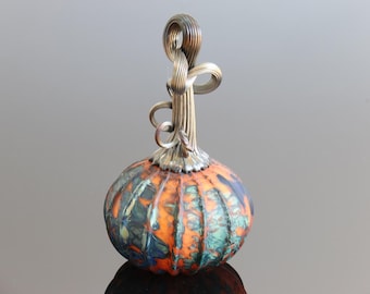 Wonderful Hand Blown Glass Pumpkin I308
