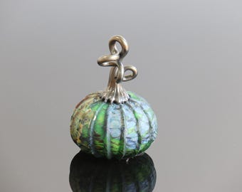 Astounding Little Hand Blown Glass Pumpkin I319
