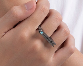Signet ring men-Labradorite ring for him-Arrow custom ring men engraved-Couples promise ring-Chunky big ring-Grey moonstone silver bar ring